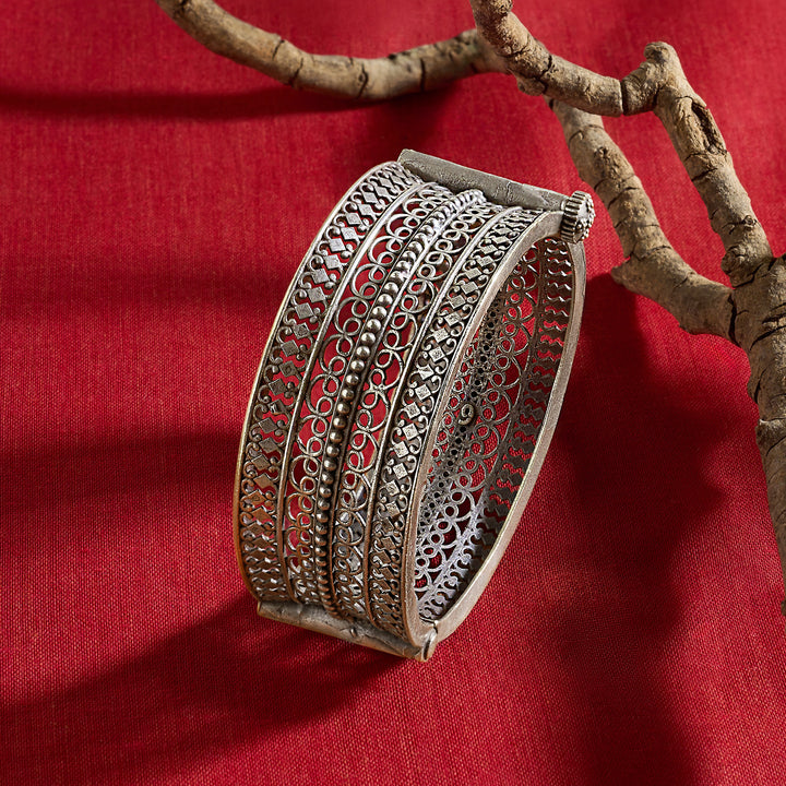 Saachi Silver Oxidised Bracelet