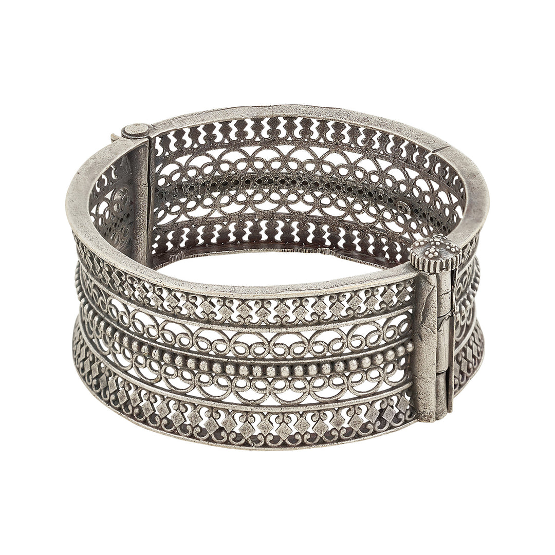 Saachi Silver Oxidised Bracelet