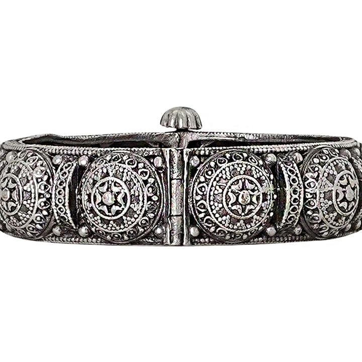 Teejh Kakatiya Oxidised Silver Jewellery Gift Set