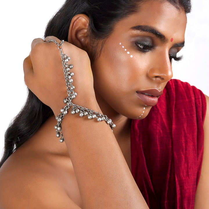 Teejh Maitreyi Silver Oxidised Ghungroo Hathphool