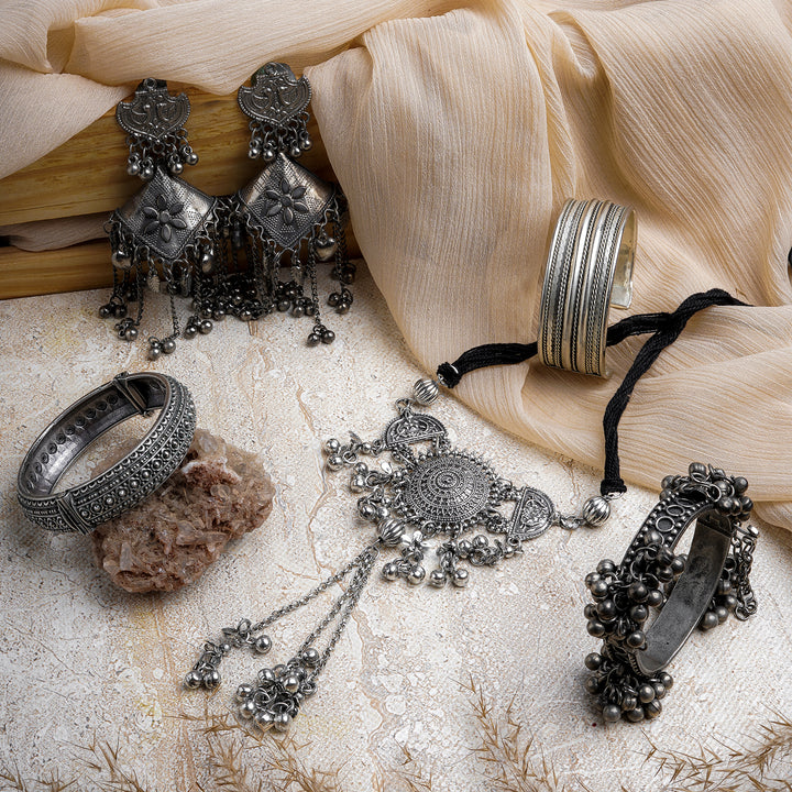 Teejh Shaina Silver Oxidised Jewelry Gift Set