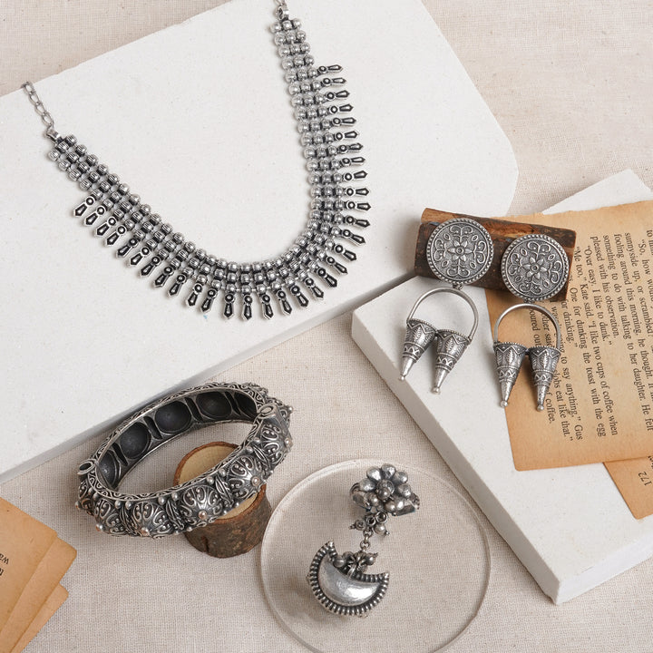 Teejh Kakatiya Oxidised Silver Jewellery Gift Set