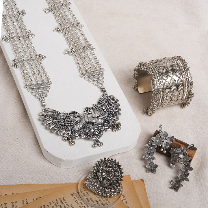 Teejh Sravasti Oxidised Silver Jewellery Gift Set