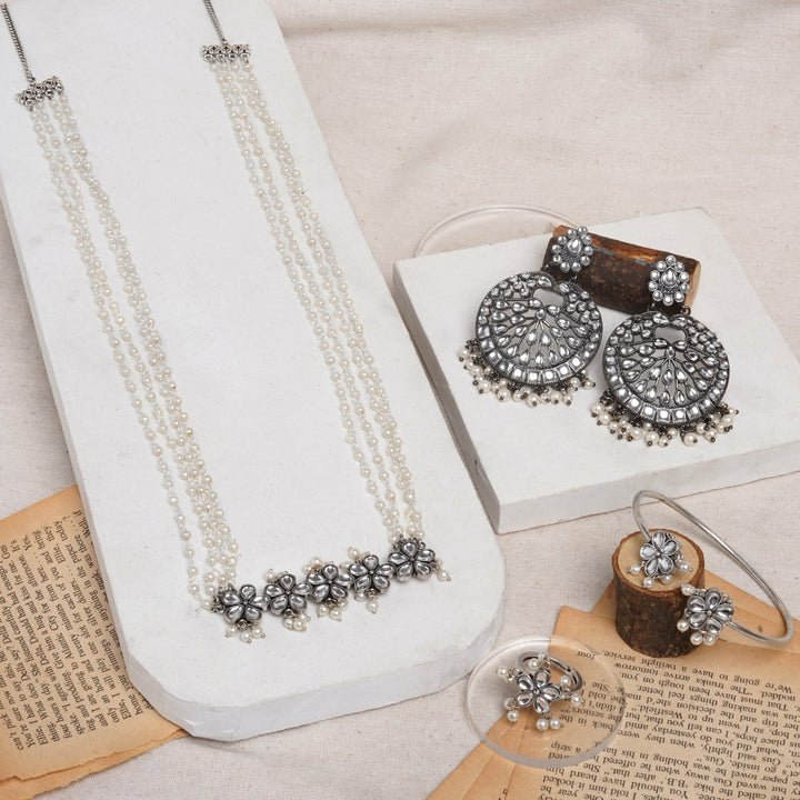 Teejh Lothal Oxidised Silver Jewellery Gift Set
