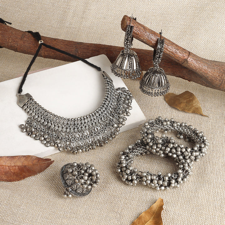 Teejh Kumbakonam Oxidised Silver Jewellery Gift Set
