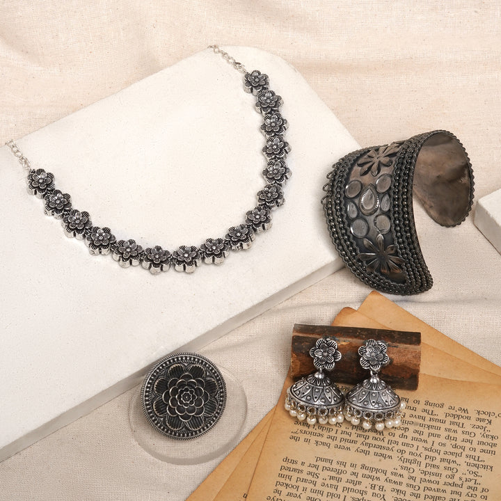 Teejh Ongole Oxidised Silver Jewellery Gift Set