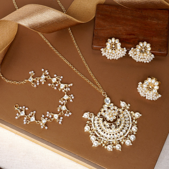 Teejh Tenali Gold Jewellery Gift Set