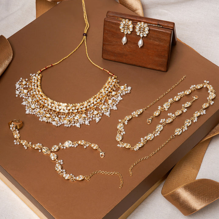 Teejh Nalgonda Gold Jewellery Gift Set