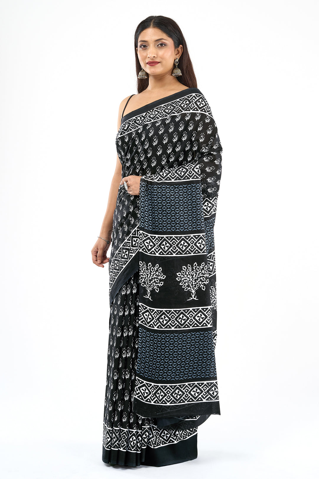 Teejh Ravisha Black Hand Blockprint Saree