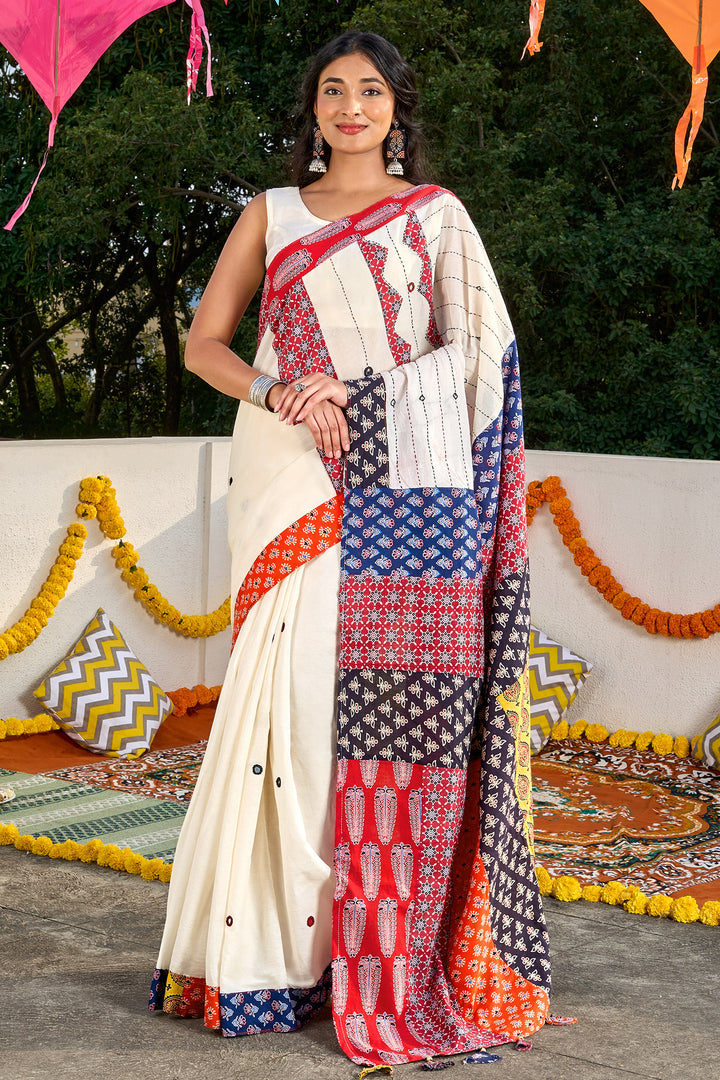 Rasvani Off White Applique &amp; Mirror Work Saree