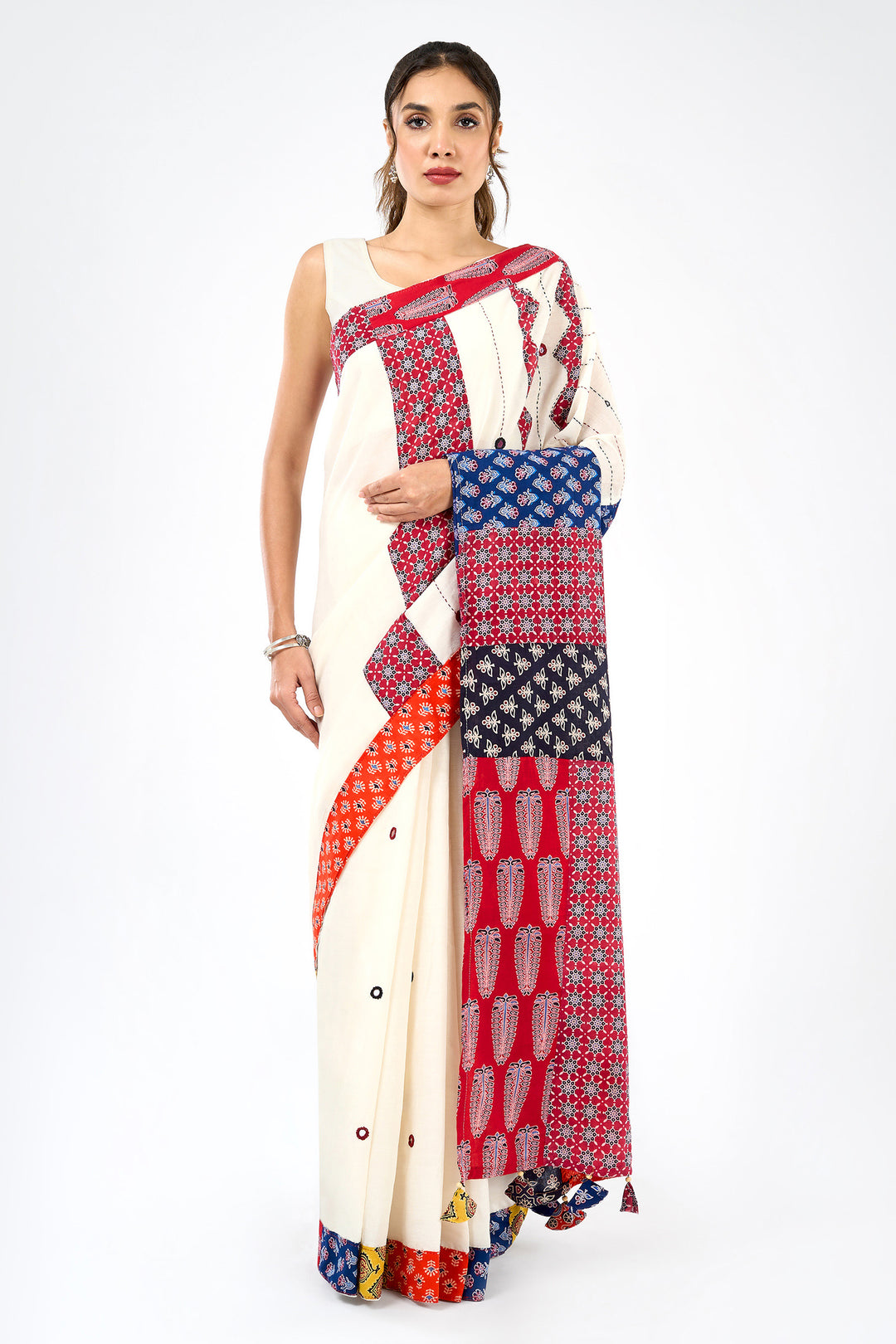 Rasvani Off White Applique &amp; Mirror Work Saree