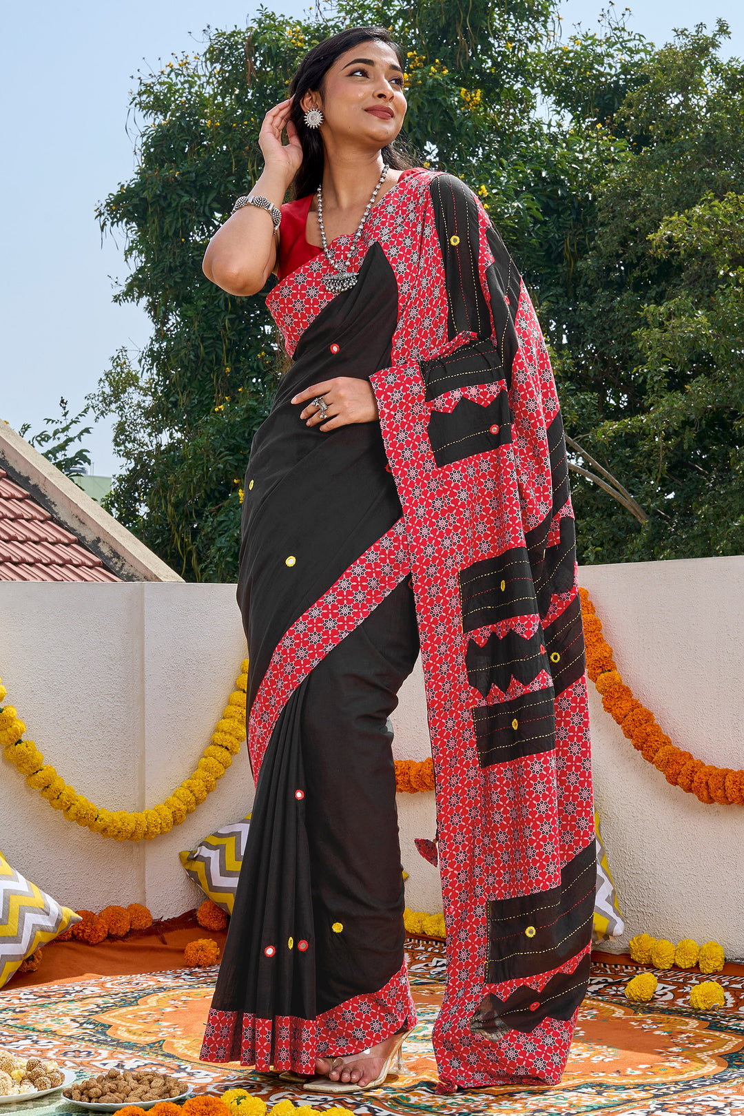 Tavrika Black Applique &amp; Mirror Work Saree