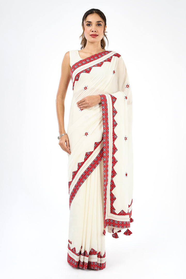 Somikaa Off White Applique &amp; Mirror Work Saree