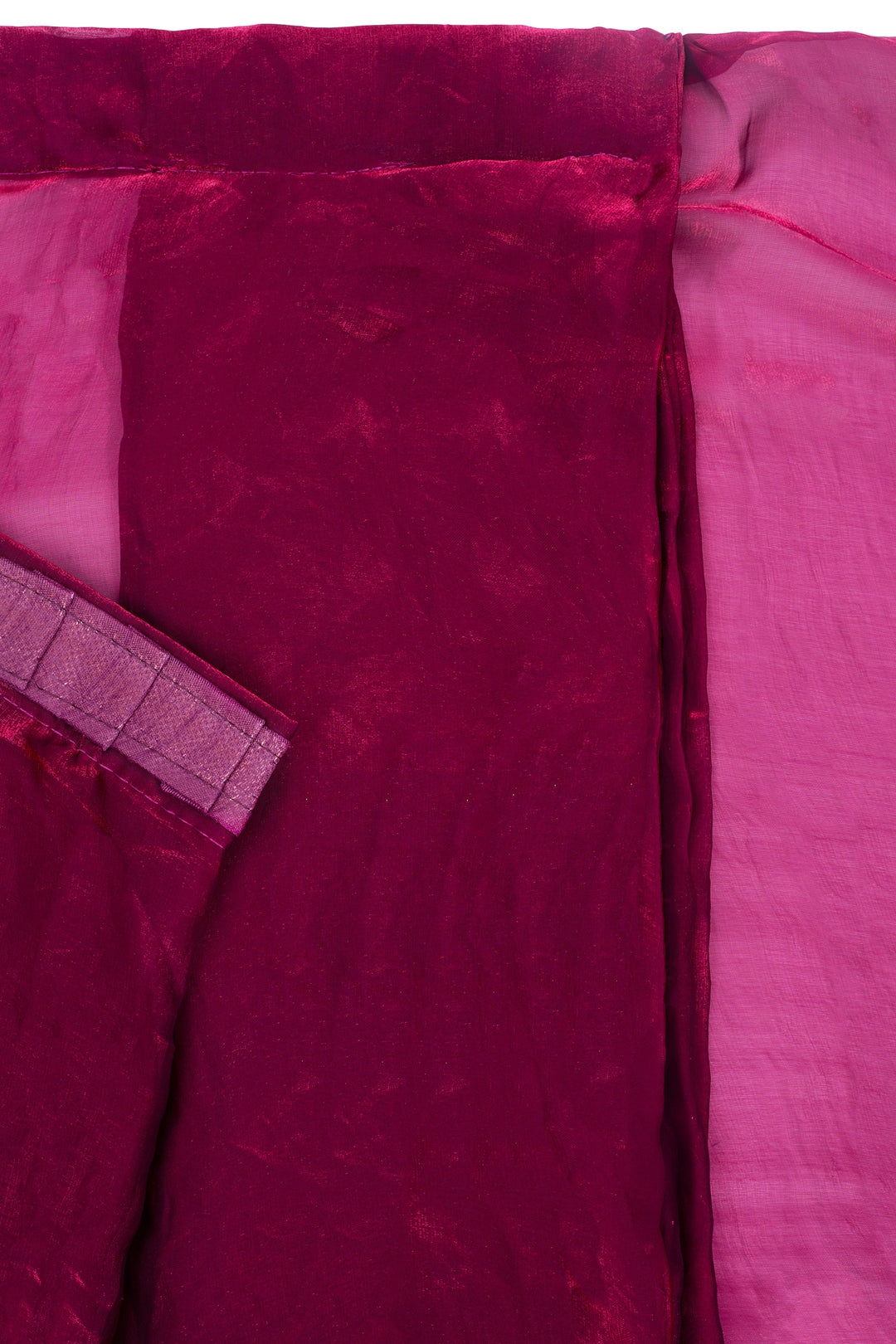 Vidhatri Magenta Pre-Draped Saree
