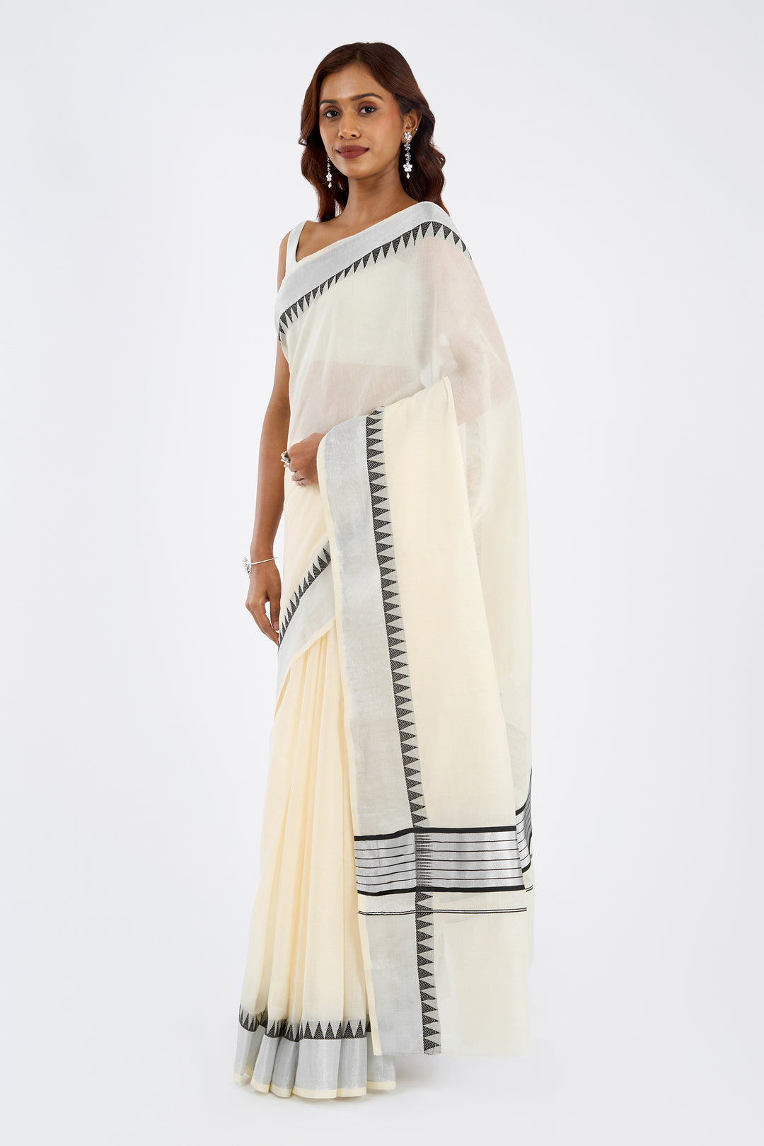 Teejh Parinay Cotton Off white and Black Kasavu Saree