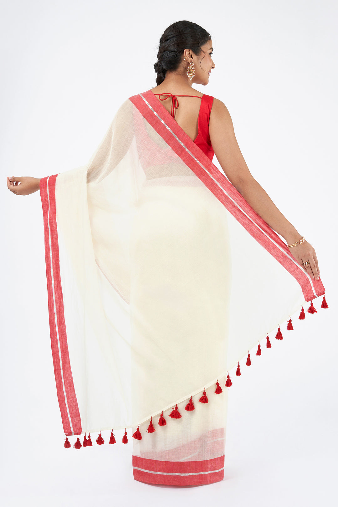 Teejh Aabheri OffWhite &amp; Red Cotton Saree