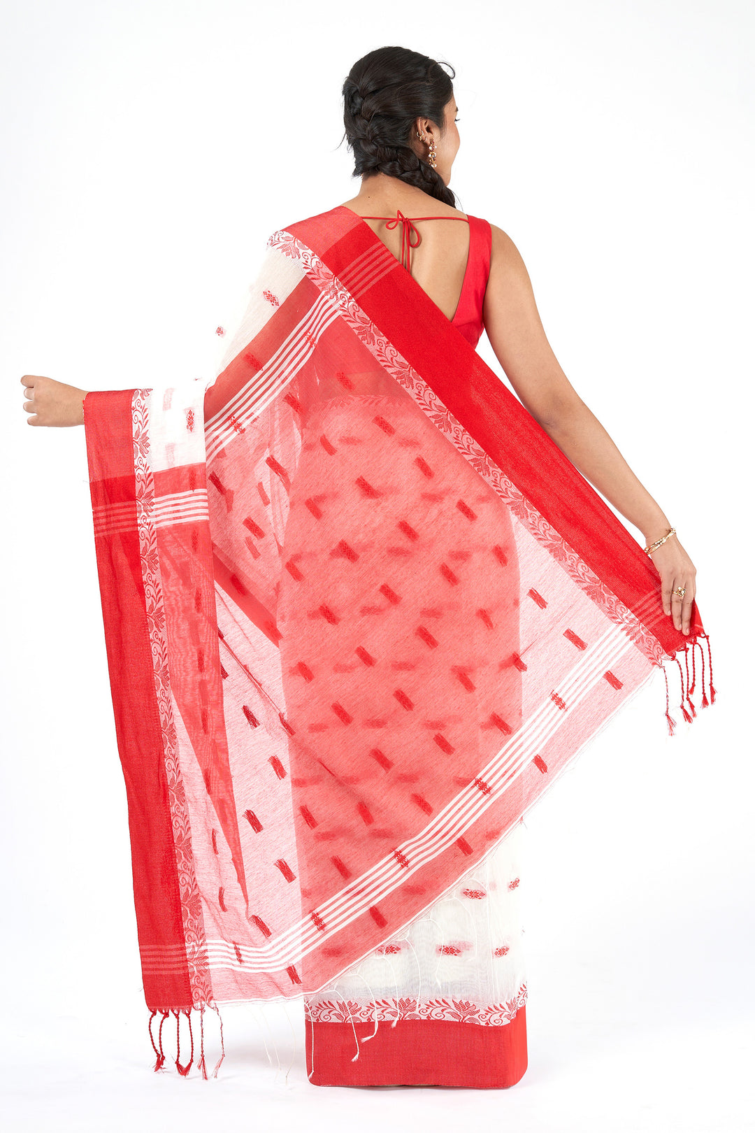Teejh Mahishmardini  White &amp; Red Cotton Saree