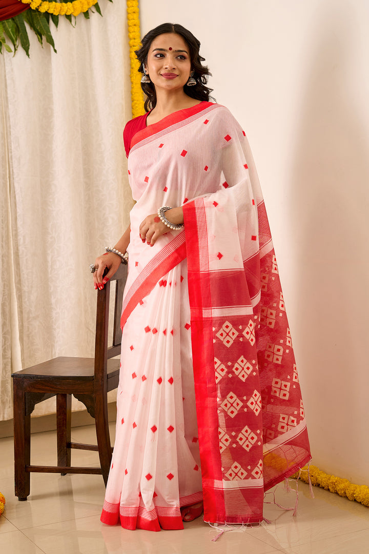 Teejh Shirodiya White &amp; Red Cotton Saree