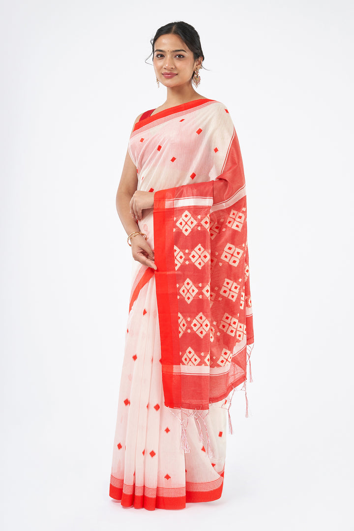 Teejh Shirodiya White &amp; Red Cotton Saree
