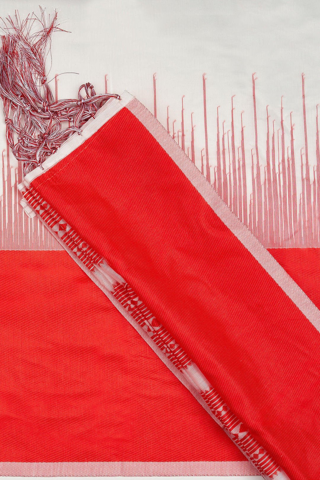 Teejh Ujjaini White &amp; Red Cotton Saree