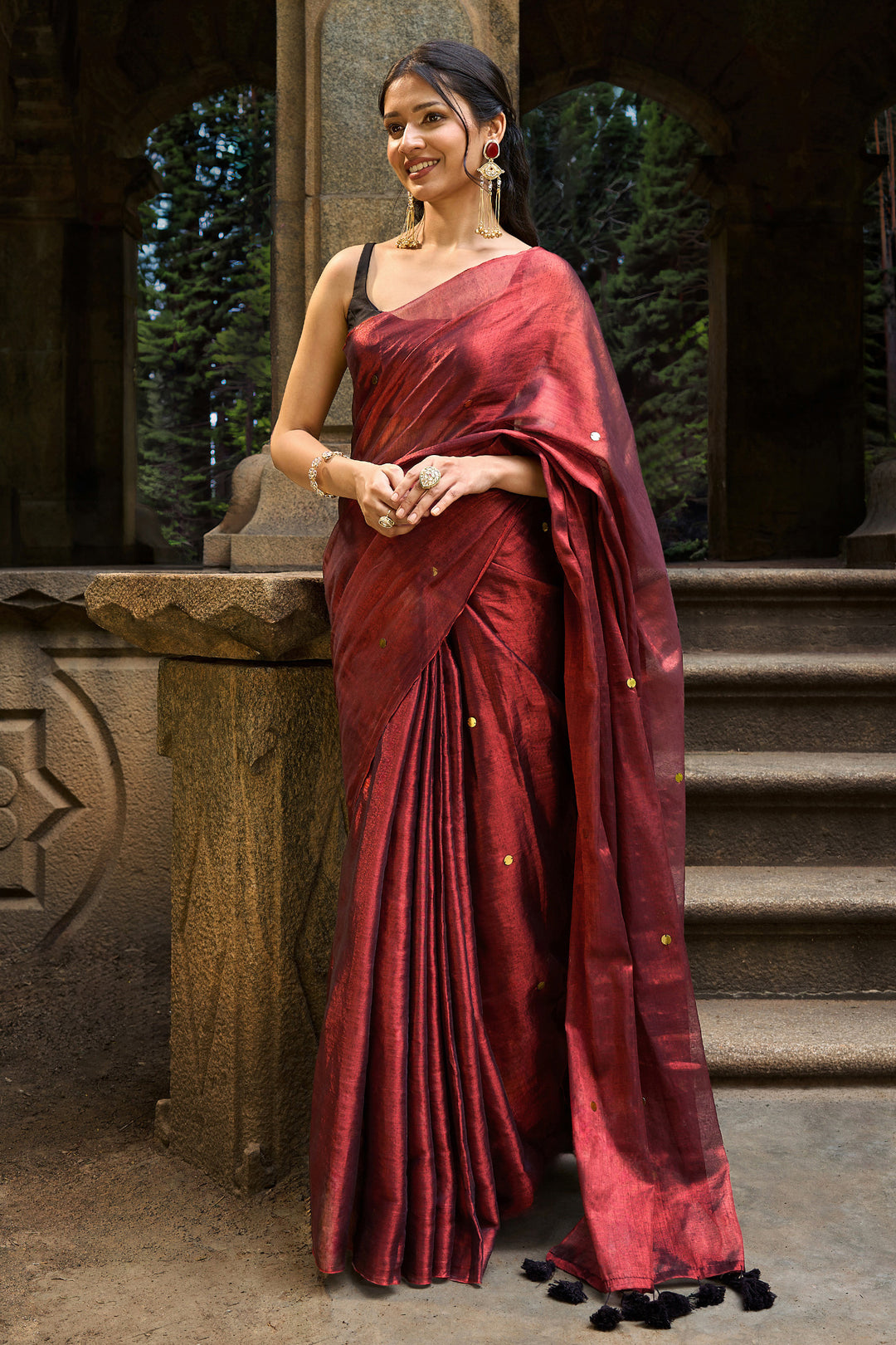 Teejh Laal Mirchi Raga Tissue Saree