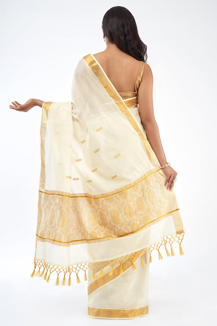 Teejh Kasaara Zari Floral Kasavu Saree