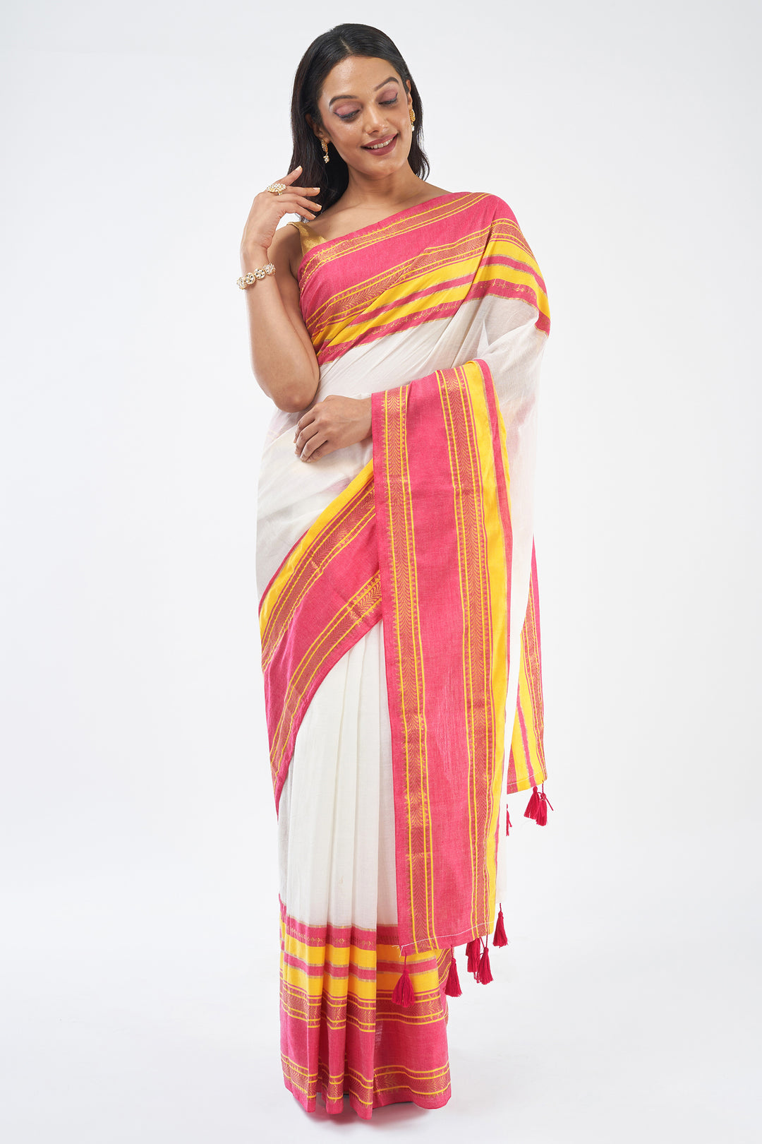 Teejh Sahya Off white and Magenta Mul Cotton Saree