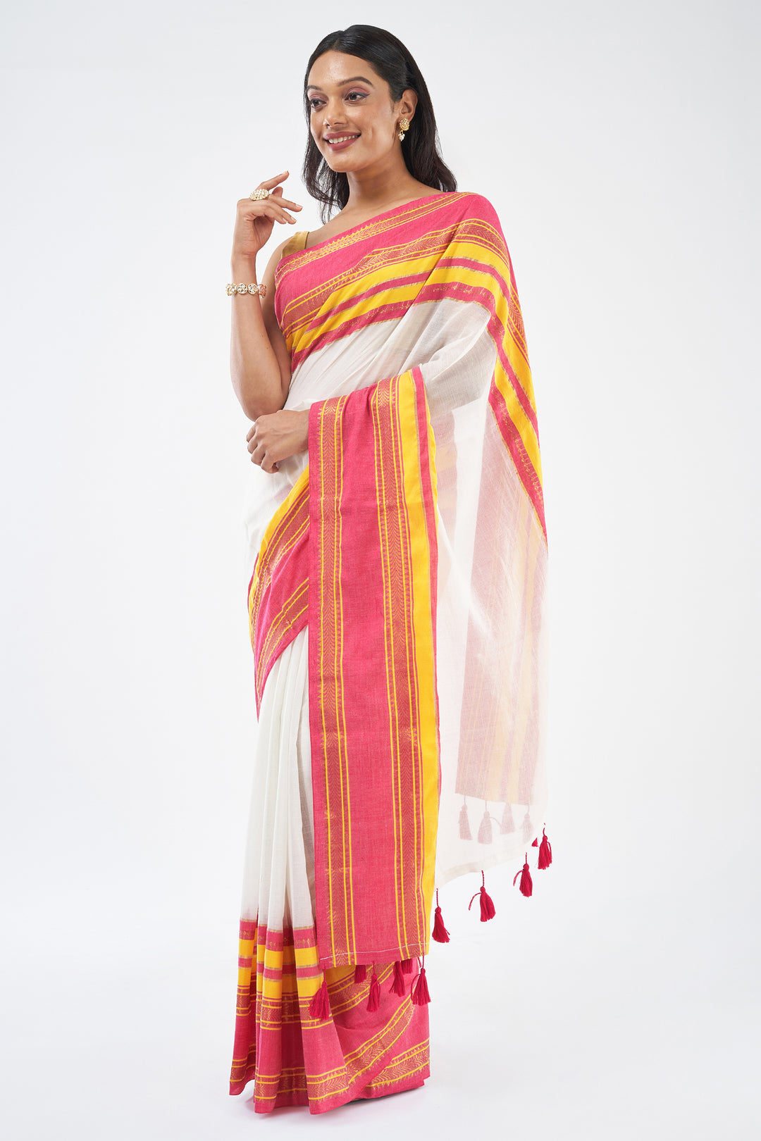 Teejh Sahya Off white and Magenta Mul Cotton Saree