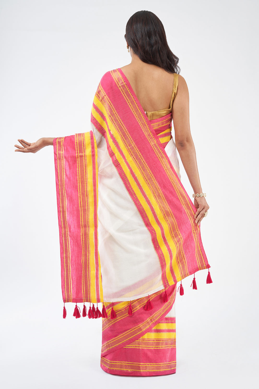 Teejh Sahya Off white and Magenta Mul Cotton Saree