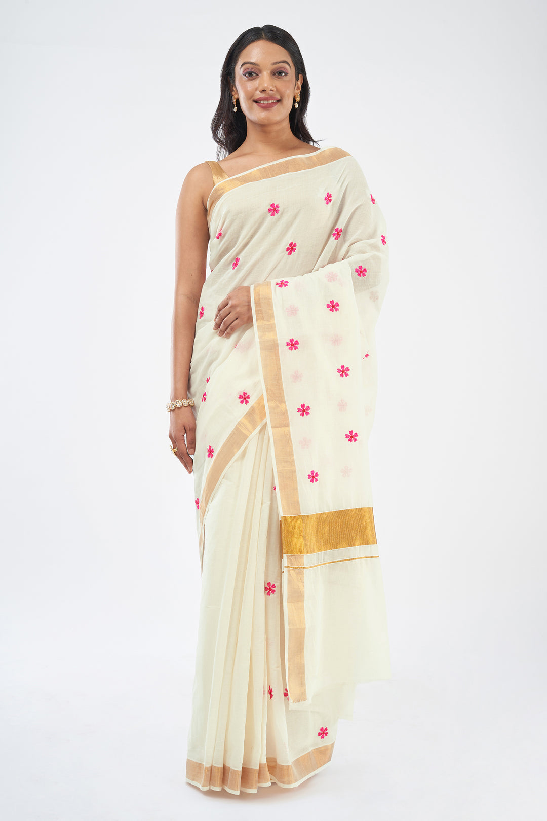 Teejh Pookal Off white and Pink Floral Tassel Saree