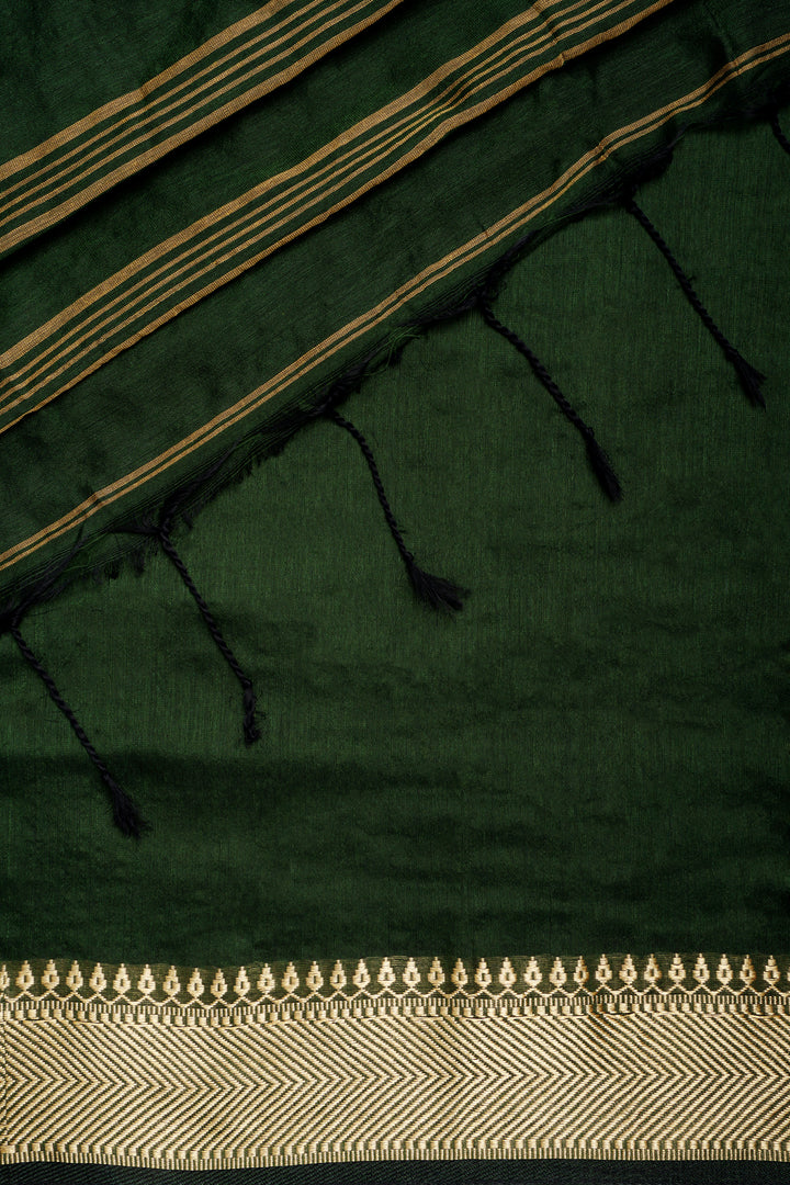 Teejh Gusto Green Mulmul cotton Saree with Blouse Piece