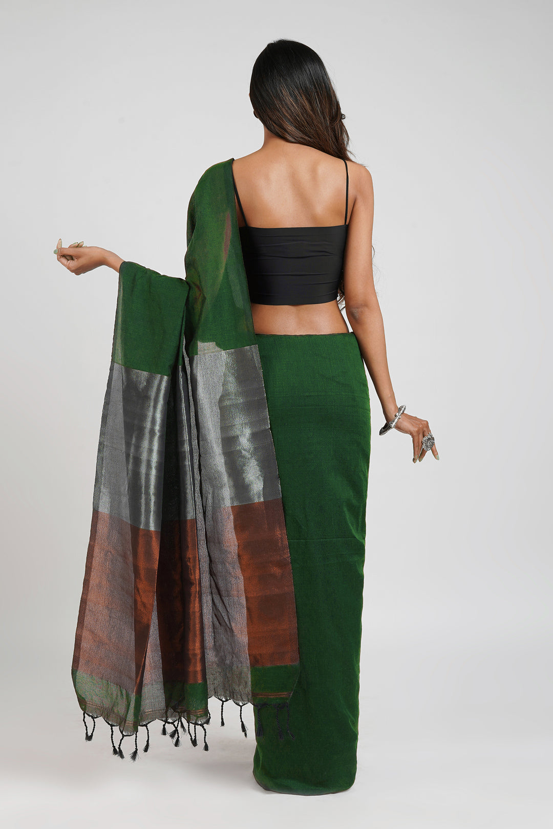 Teejh Ovyaa Dark Green Hand Woven Tissue Weaving Saree with Blouse Piece