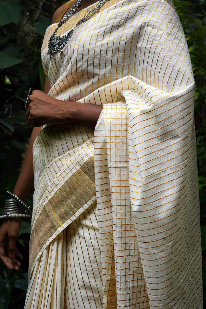 Teejh Taara White and Gold Kerala Cotton Kasavu Saree
