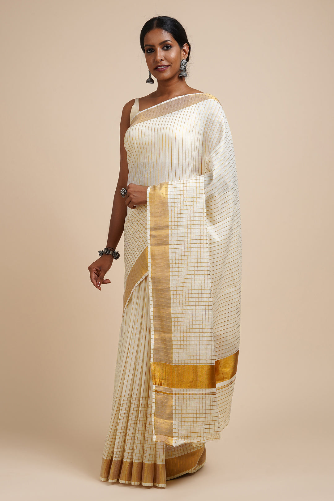 Teejh Taara White and Gold Kerala Cotton Kasavu Saree