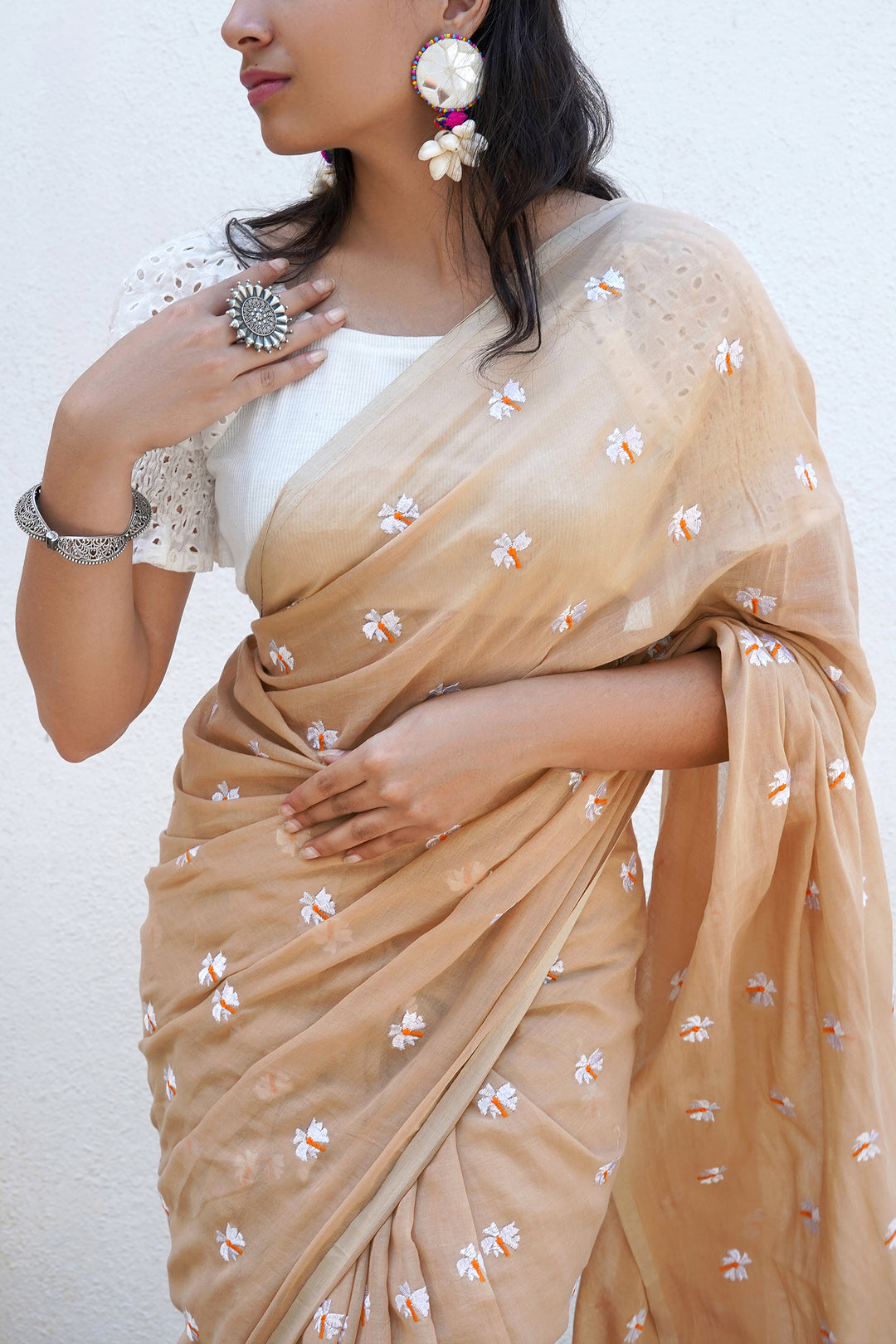 Teejh Reiya Beige Embroidered Mulmul Cotton Saree