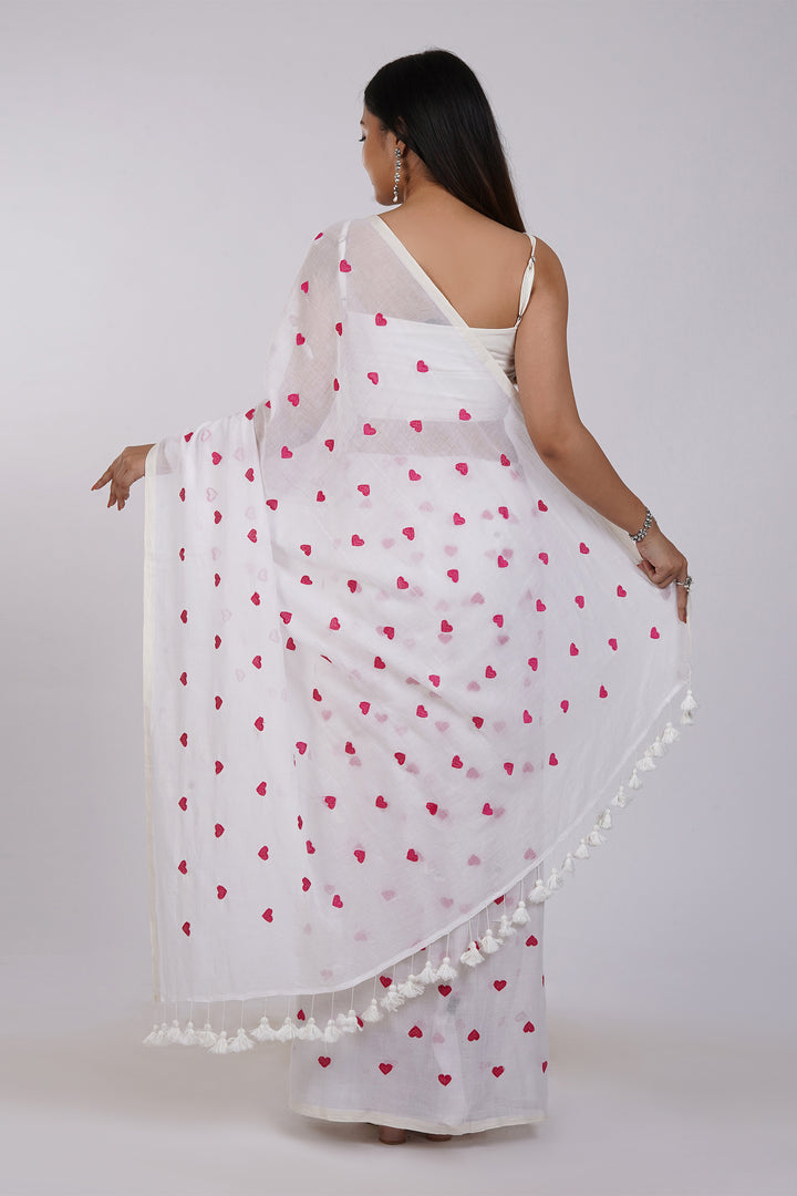 Teejh Chahna White and Pink Mul Cotton Heart Embroidery Saree