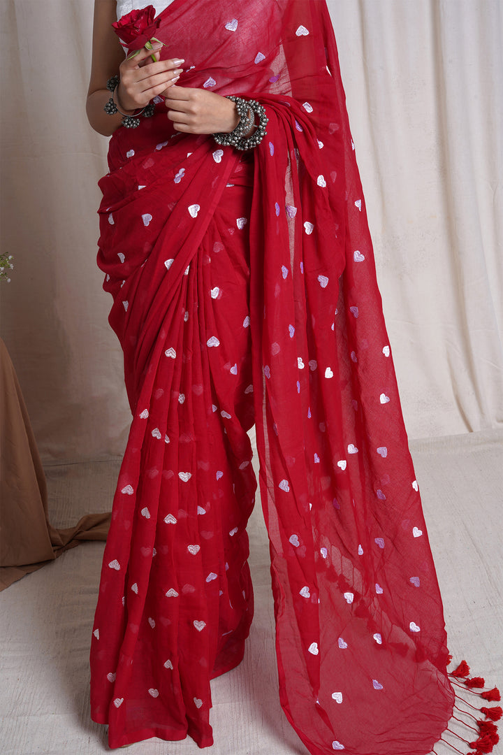 Teejh Chahna Red and White Mul Cotton Heart Embroidery Saree