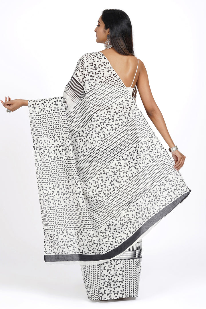 Teejh Sharada Mulmul Cotton Saree