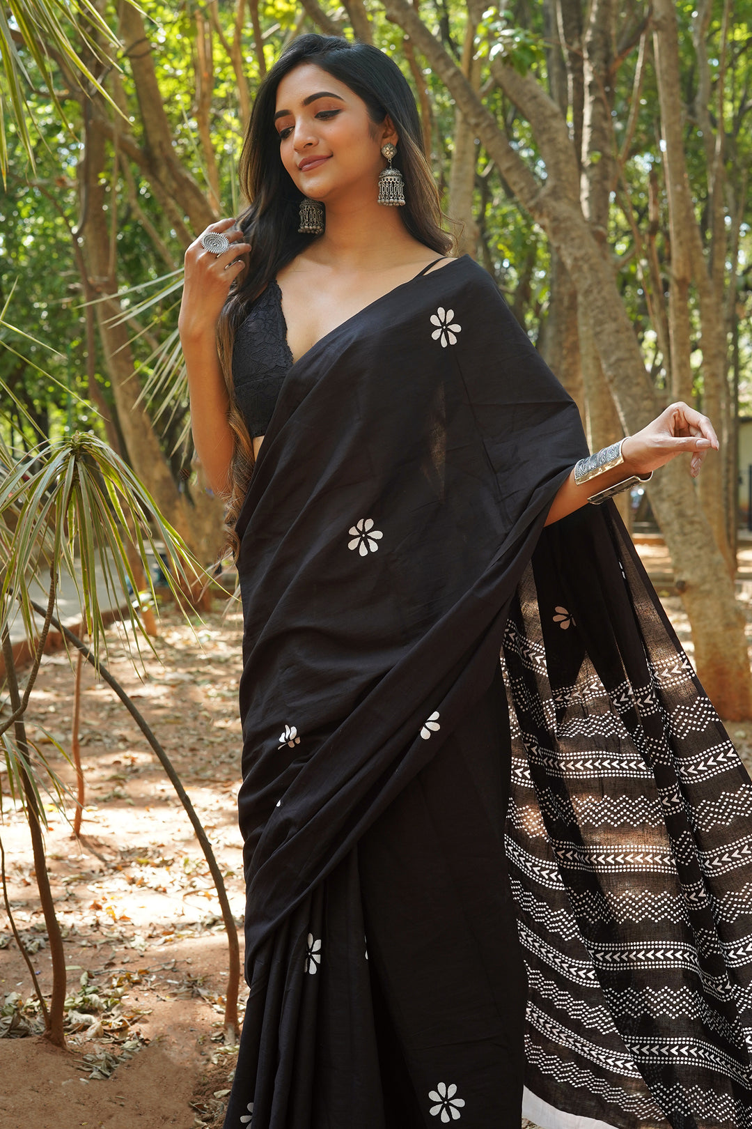 Teejh Shakuntala Mulmul Cotton Saree