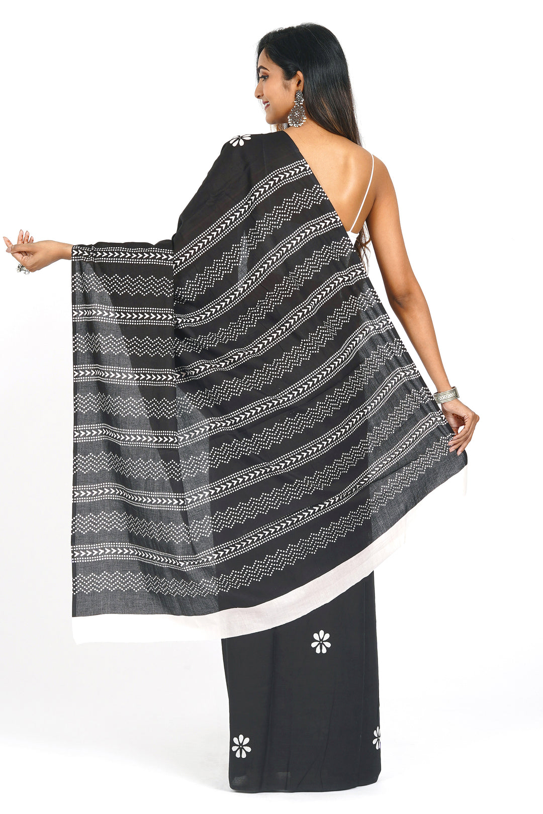 Teejh Shakuntala Mulmul Cotton Saree