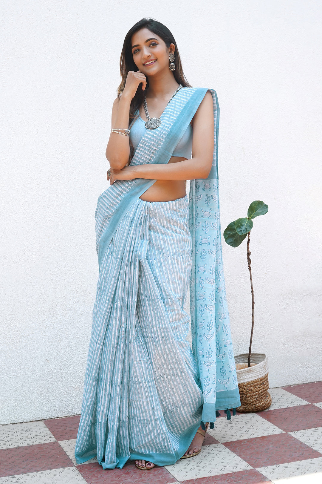 Teejh Shubhra Mulmul Cotton Saree