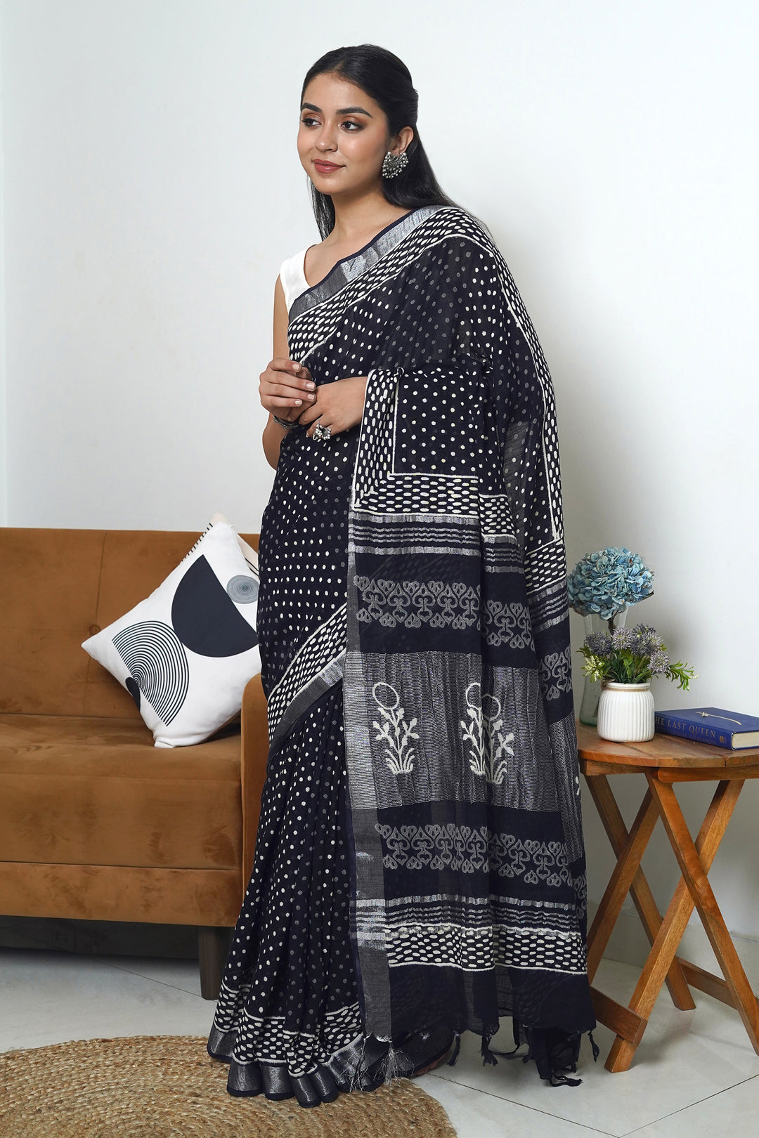 Teejh Linen Serenity Linen Saree