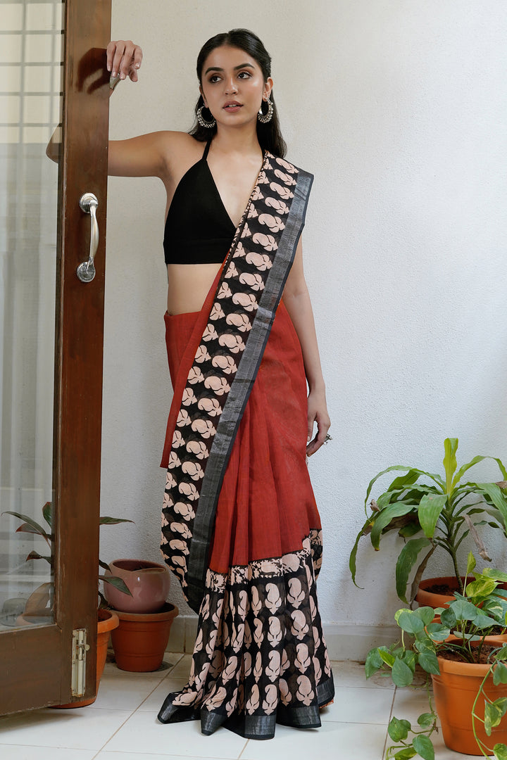 Teejh Ethereal Linen Saree