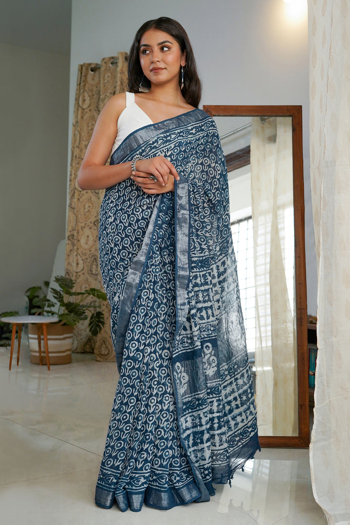 Teejh Velvet Nightfall Saree