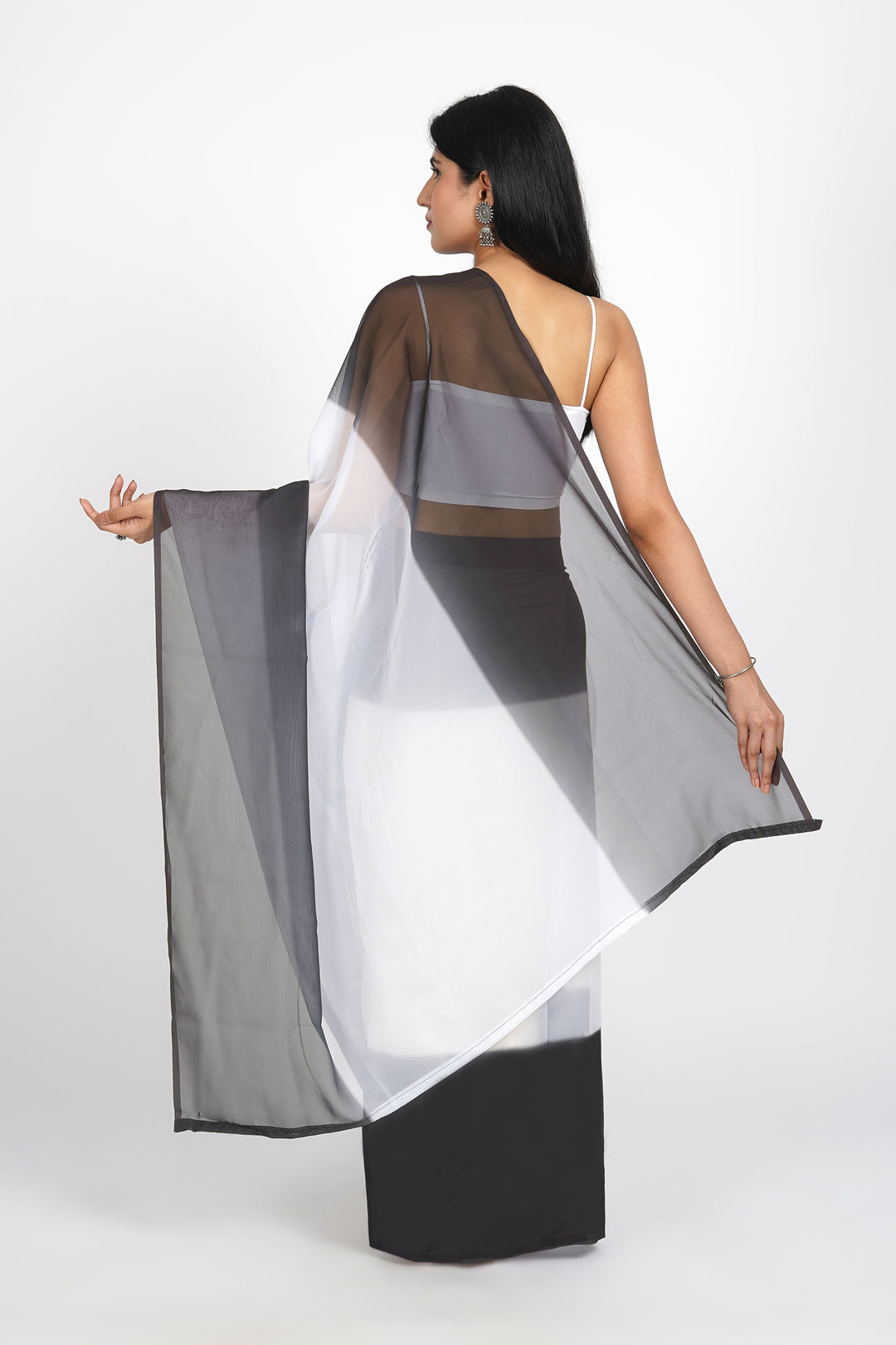 Teejh Regal Radiance Pre-Draped Saree