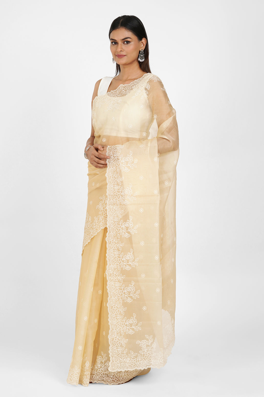 Teejh Manahil Embroidered Organza Saree