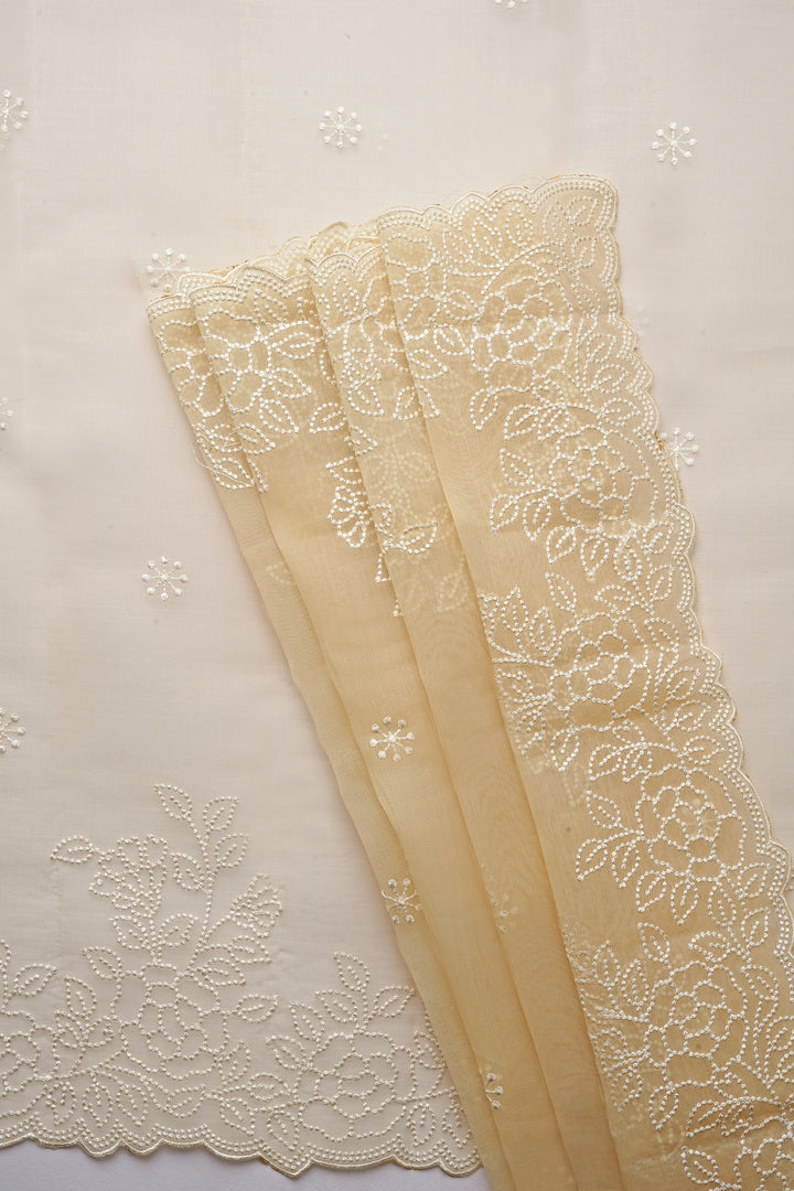 Teejh Manahil Embroidered Organza Saree