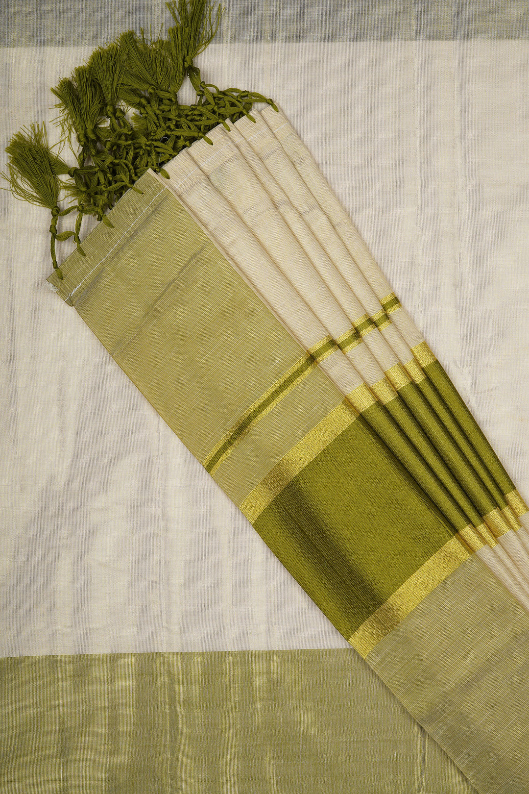 Teejh Valapatnam Kerala Tissue Light green Saree