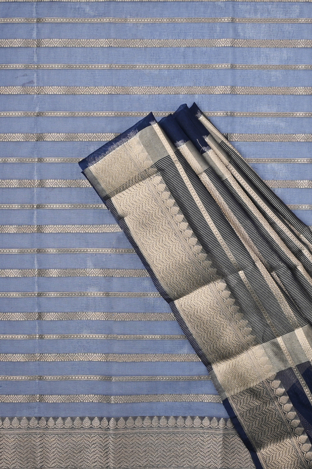 Teejh Nushki Navy Blue Organza Lining Saree