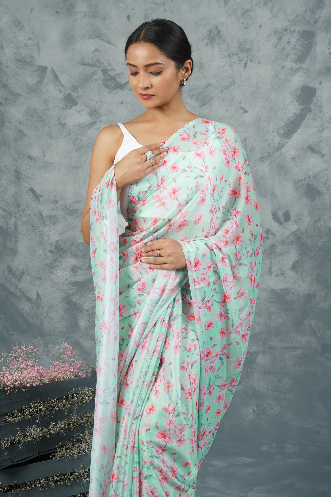 Teejh Rosy Seaside Bloom Digital Print Chiffon Saree